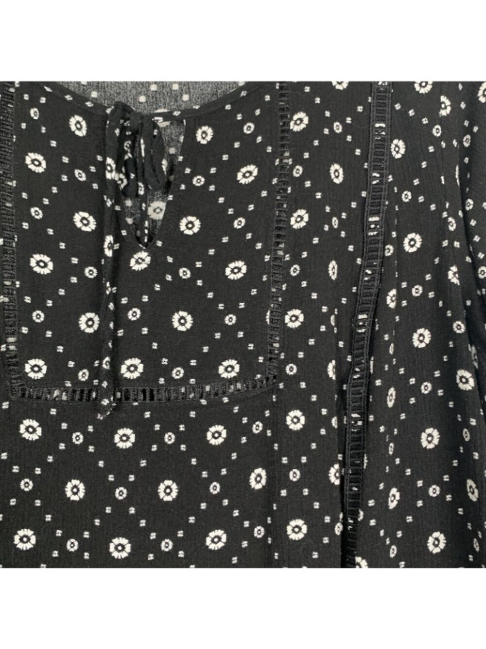 ✨3/$30 Lane Bryant Women's 14 Black White Short Sleeved Peasant Blouse Top - Picture 3 of 6